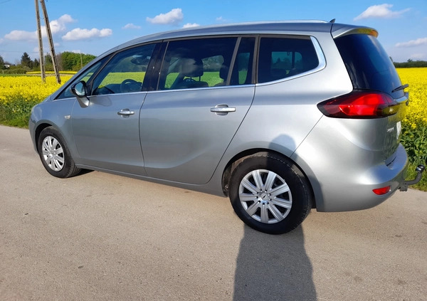 Opel Zafira cena 29900 przebieg: 207000, rok produkcji 2012 z Lublin małe 232